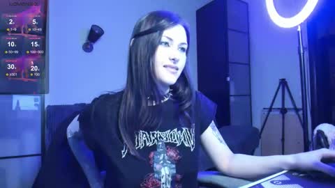 Raven online show from December 3, 9:06 pm