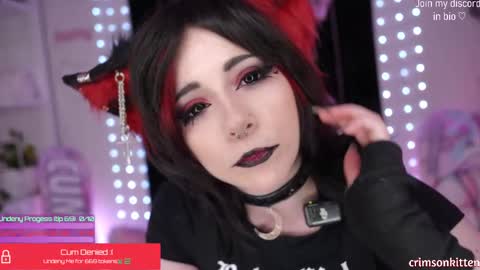 Snapshot of crimsonkitten chatting on September 24, 5:06 am Crimson Kitten online show from September 24, 5:06 am
