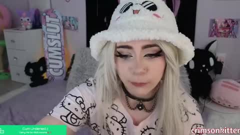 Snapshot of crimsonkitten chatting on March 1, 4:47 am Crimson Kitten online show from March 1, 4:47 am