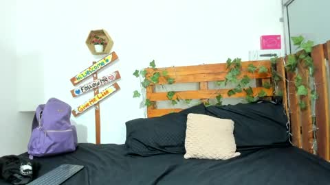 cris_dulce online show from May 18, 7:31 pm