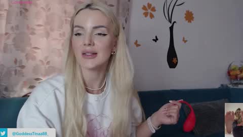 cris_tinne online show from October 5, 1:49 pm