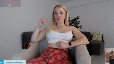 cris_tinne online show from May 24, 3:22 pm