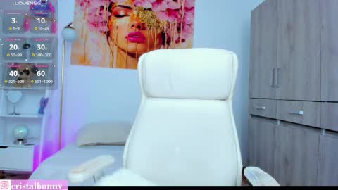 Snapshot of cristal_bunny_ chatting on September 24, 2:43 am CristalIndependent model online show from September 24, 2:43 am