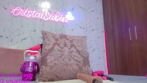 Snapshot of cristal_subin69 chatting on January 4, 12:38 pm STEFANYIG cristalsubin online show from January 4, 12:38 pm
