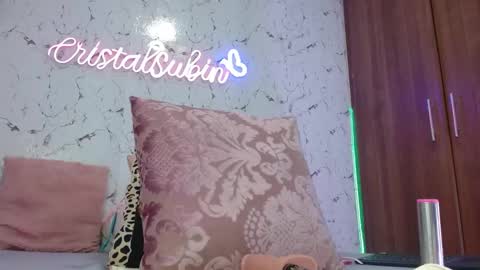 Snapshot of cristal_subin69 chatting on January 3, 12:19 pm STEFANYIG cristalsubin online show from January 3, 12:19 pm