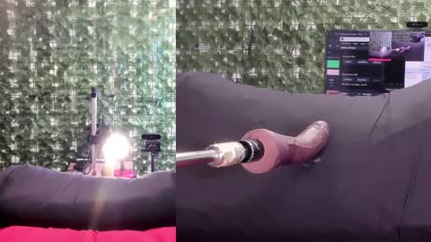 cristal_thompson_ online show from May 14, 4:35 pm