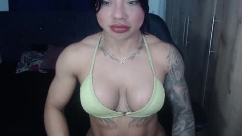 Natalie                      online show from May 13, 3:23 am