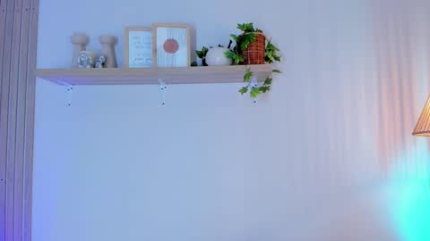 cristalfoxy_ online show from February 7, 8:56 pm