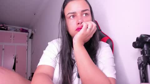 Snapshot of cristalsadik24 chatting on September 30, 9:04 am CRISTAL SADIK online show from September 30, 9:04 am
