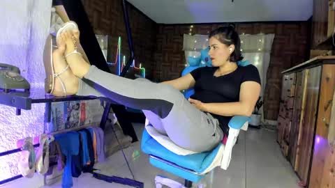 Julieta online show from May 2, 9:18 pm