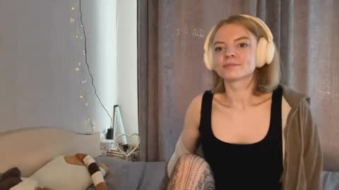 Marry online show from March 31, 1:33 pm