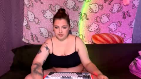 Alice  Victor online show from July 10, 5:13 pm