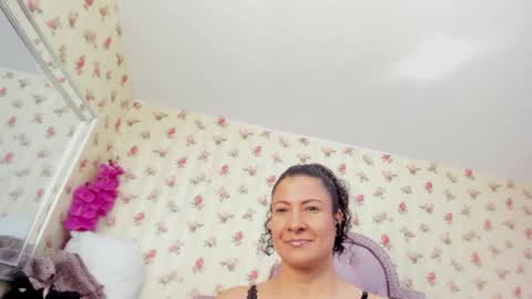 Milf Latina online show from May 17, 2:05 pm