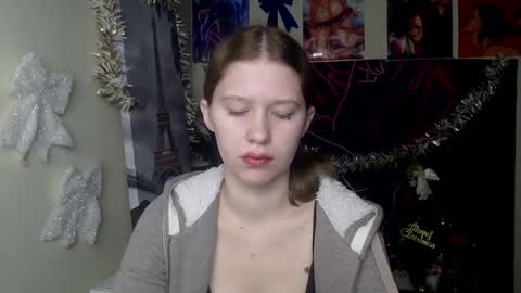 Stella online show from December 22, 7:33 am