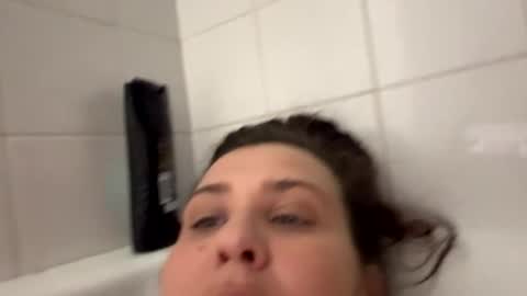 crystalspring online show from November 1, 2:05 am