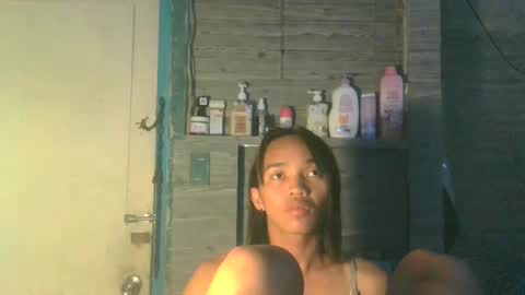 Lauren online show from November 16, 4:18 pm