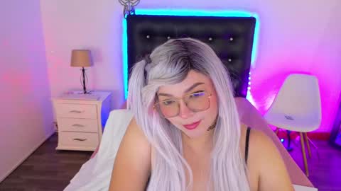 cuckoldlover69_ online show from December 18, 3:58 am