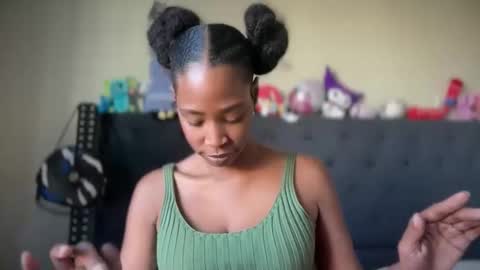 cum2charmxx online show from April 30, 12:38 am