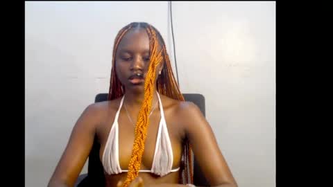 sophie online show from July 4, 10:33 am