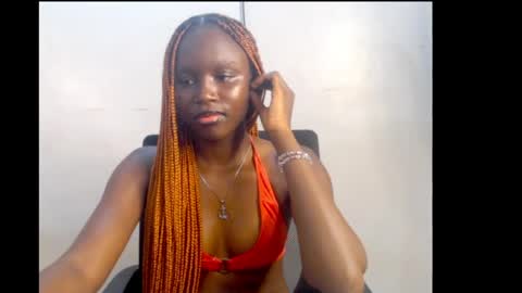 sophie online show from June 18, 9:36 am
