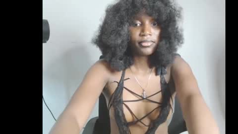 sophie online show from February 25, 8:46 am