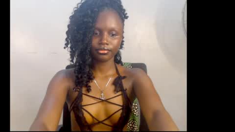 sophie online show from May 5, 6:49 am