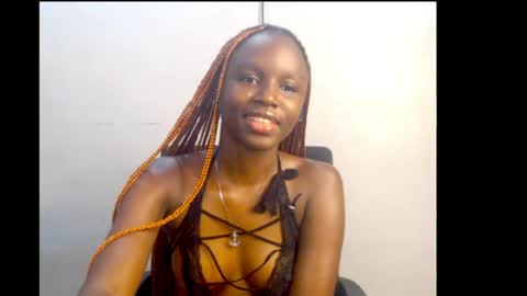 sophie online show from July 6, 6:51 am