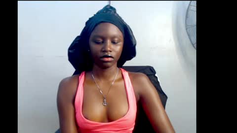 sophie online show from July 8, 7:43 am