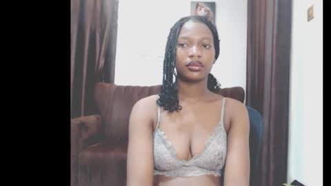 cumebony_petit online show from May 20, 6:54 am