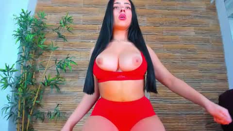 cupcake_izzy online show from January 17, 5:37 am