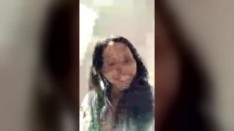Lizly online show from July 18, 5:04 pm