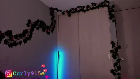 Curly915e online show from April 4, 11:03 pm