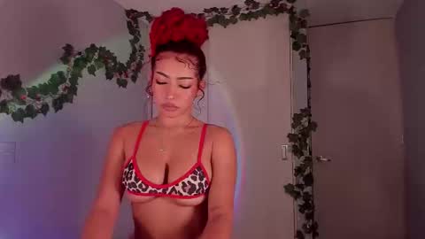 Curly915e online show from March 27, 11:27 pm