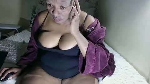 curvybae45 online show from October 20, 4:59 am