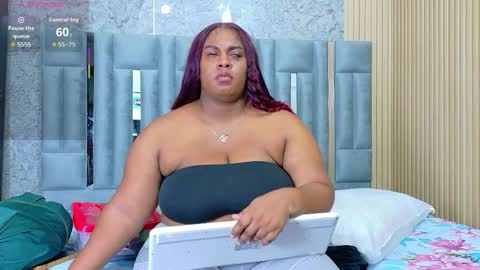 curvyhomebebe online show from May 5, 2:58 am