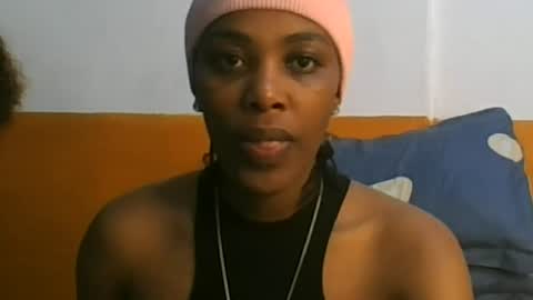 curvylyin online show from June 17, 12:50 pm