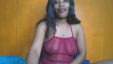 Snapshot of curvylyin chatting on October 11, 1:36 pm curvylyin online show from October 11, 1:36 pm