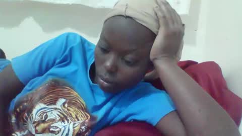 curvynubian online show from January 11, 7:52 pm