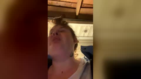 dahlia -kim online show from December 19, 2:05 am