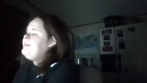 dahlia -kim online show from December 3, 7:19 am