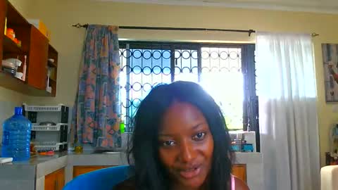 cute annah online show from May 19, 6:09 am
