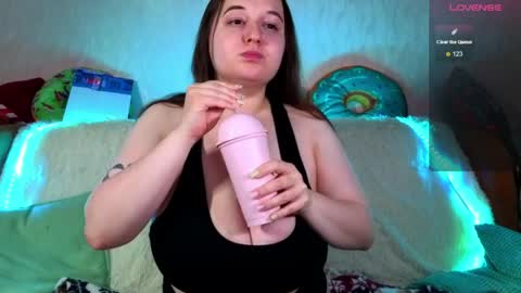 Betty online show from May 22, 12:03 pm