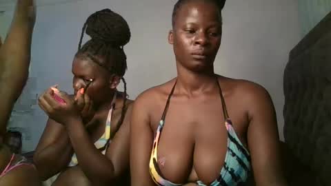 Snapshot of cute_daniellah chatting on March 12, 2:20 am Danillah online show from March 12, 2:20 am