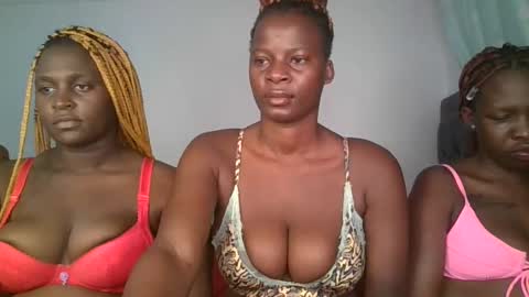 Snapshot of cute_daniellah chatting on January 29, 7:00 pm Danillah online show from January 29, 7:00 pm