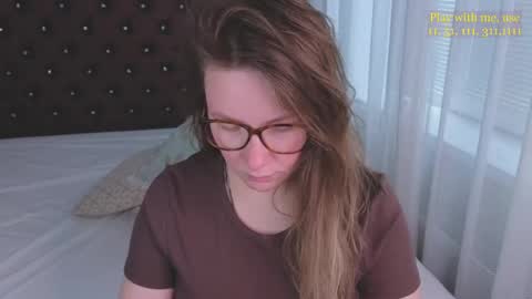 Everyday stream in the same time online show from May 7, 5:34 am