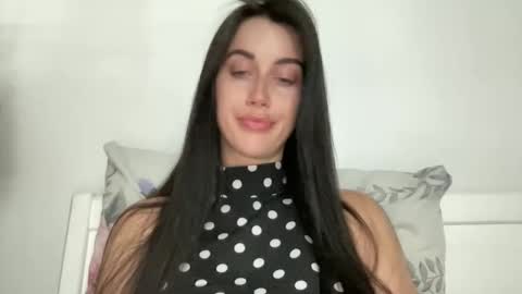 cute_kriss94 online show from May 26, 7:02 pm