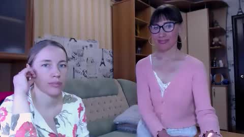 cute_lion_ online show from March 11, 2:31 pm