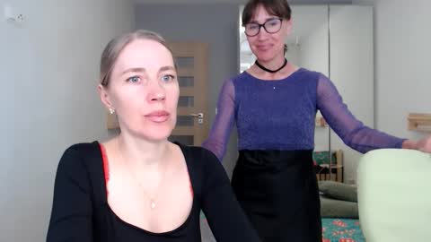 cute_lion_ online show from May 21, 1:09 pm