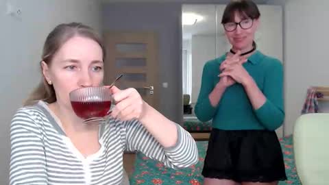 cute_lion_ online show from May 4, 1:59 pm