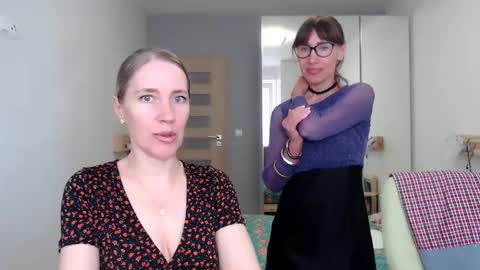 cute_lion_ online show from May 22, 1:20 pm